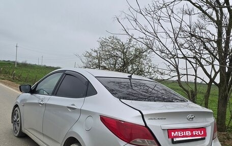 Hyundai Solaris II рестайлинг, 2015 год, 650 000 рублей, 4 фотография