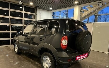 Chevrolet Niva I рестайлинг, 2012 год, 525 000 рублей, 5 фотография