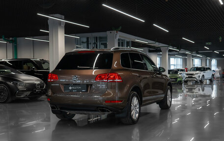 Volkswagen Touareg III, 2013 год, 2 440 000 рублей, 5 фотография