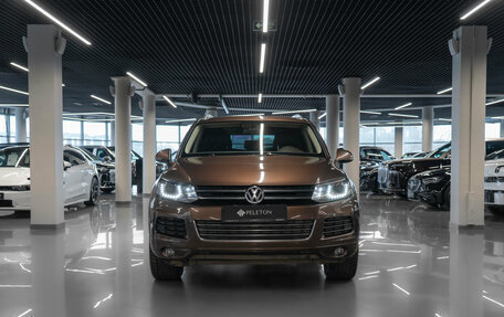 Volkswagen Touareg III, 2013 год, 2 440 000 рублей, 3 фотография