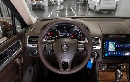 Volkswagen Touareg III, 2013 год, 2 440 000 рублей, 10 фотография