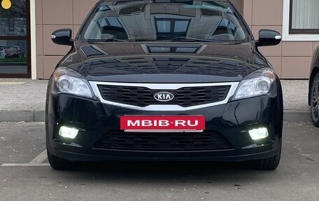 KIA cee'd I рестайлинг, 2010 год, 725 000 рублей, 2 фотография