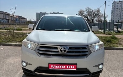 Toyota Highlander III, 2011 год, 2 100 000 рублей, 1 фотография