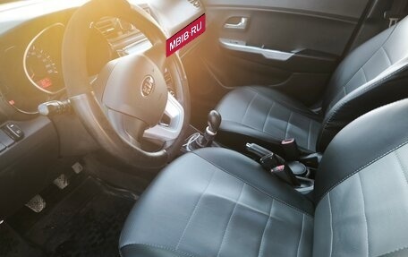 KIA Rio III рестайлинг, 2014 год, 850 000 рублей, 5 фотография