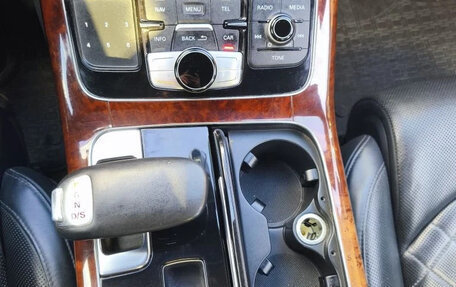 Audi A8, 2010 год, 1 300 000 рублей, 7 фотография