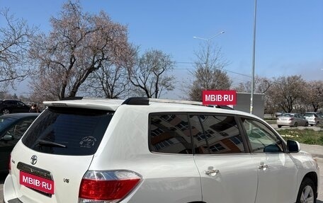 Toyota Highlander III, 2011 год, 2 100 000 рублей, 5 фотография