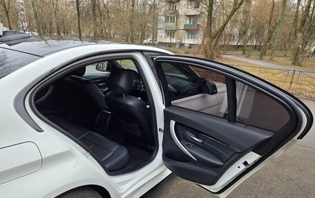 BMW 3 серия, 2018 год, 2 100 000 рублей, 10 фотография