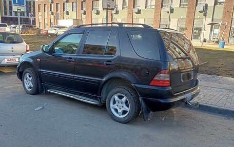 Mercedes-Benz M-Класс, 2000 год, 600 000 рублей, 2 фотография