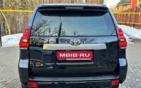 Toyota Land Cruiser Prado 150 рестайлинг 2, 2021 год, 5 449 000 рублей, 5 фотография