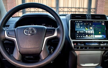 Toyota Land Cruiser Prado 150 рестайлинг 2, 2021 год, 5 449 000 рублей, 15 фотография