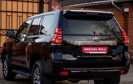 Toyota Land Cruiser Prado 150 рестайлинг 2, 2021 год, 5 449 000 рублей, 9 фотография