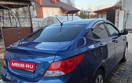 Hyundai Solaris II рестайлинг, 2011 год, 800 000 рублей, 7 фотография