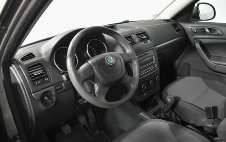 Skoda Yeti I рестайлинг, 2012 год, 695 000 рублей, 9 фотография