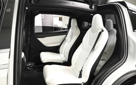 Tesla Model X I, 2017 год, 4 249 000 рублей, 12 фотография