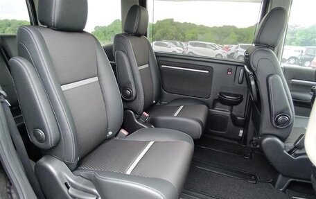 Honda Stepwgn IV, 2015 год, 1 900 000 рублей, 5 фотография