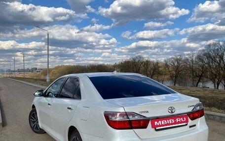 Toyota Camry, 2017 год, 2 490 000 рублей, 4 фотография