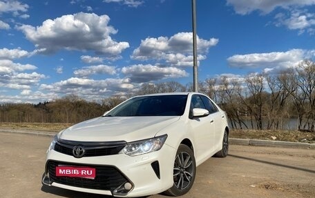 Toyota Camry, 2017 год, 2 490 000 рублей, 1 фотография