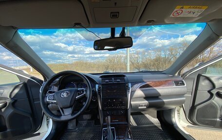 Toyota Camry, 2017 год, 2 490 000 рублей, 11 фотография