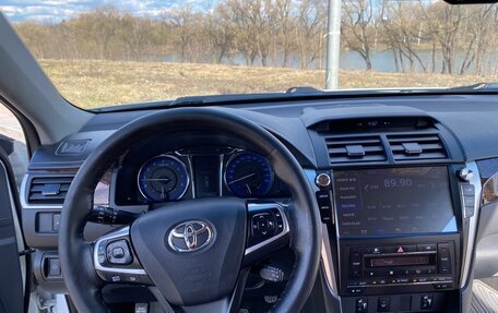 Toyota Camry, 2017 год, 2 490 000 рублей, 12 фотография