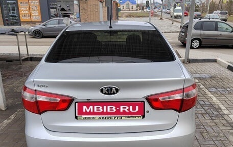 KIA Rio III рестайлинг, 2014 год, 1 000 000 рублей, 3 фотография