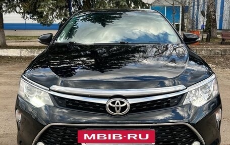 Toyota Camry, 2015 год, 1 899 999 рублей, 2 фотография