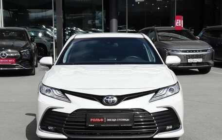 Toyota Camry, 2022 год, 3 689 000 рублей, 2 фотография