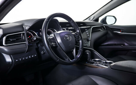 Toyota Camry, 2020 год, 3 340 000 рублей, 17 фотография