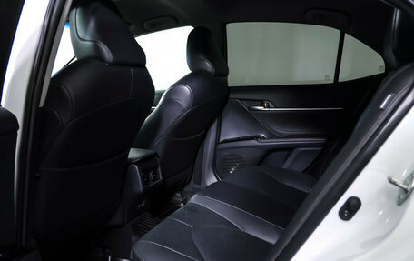 Toyota Camry, 2020 год, 3 340 000 рублей, 12 фотография