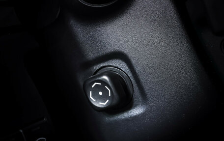 Toyota Camry, 2020 год, 3 340 000 рублей, 23 фотография