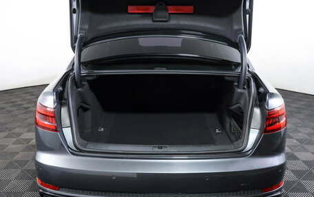 Audi A4, 2019 год, 3 200 000 рублей, 9 фотография