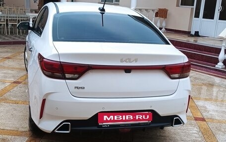 KIA Rio IV, 2022 год, 1 950 000 рублей, 2 фотография