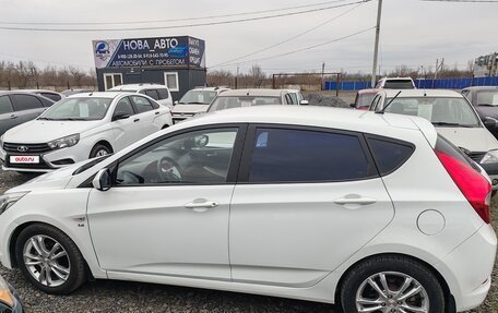 Hyundai Solaris II рестайлинг, 2015 год, 1 090 000 рублей, 2 фотография