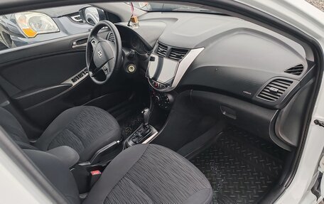 Hyundai Solaris II рестайлинг, 2015 год, 1 090 000 рублей, 6 фотография