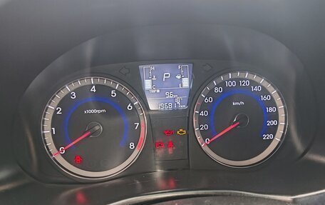 Hyundai Solaris II рестайлинг, 2015 год, 1 090 000 рублей, 14 фотография