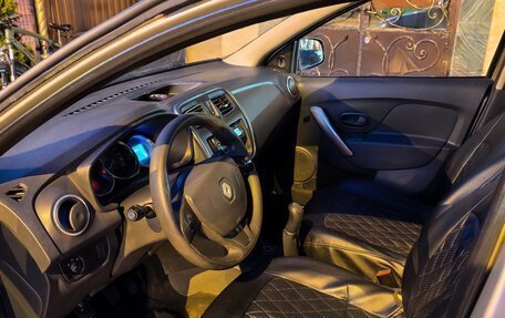 Renault Sandero II рестайлинг, 2016 год, 700 000 рублей, 8 фотография