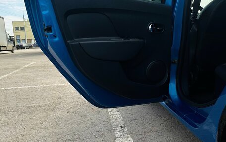 Renault Sandero II рестайлинг, 2014 год, 870 000 рублей, 18 фотография