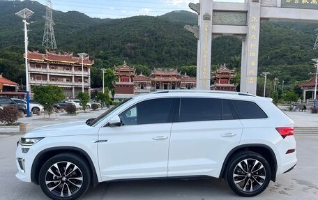 Skoda Kodiaq I, 2025 год, 3 890 000 рублей, 8 фотография