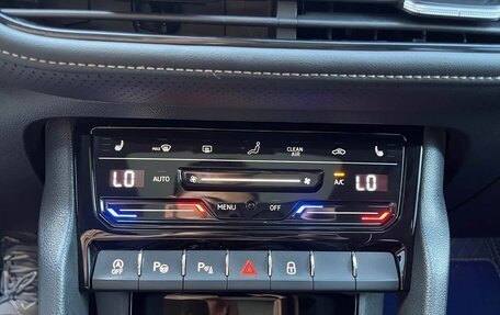 Skoda Kodiaq I, 2025 год, 3 890 000 рублей, 10 фотография