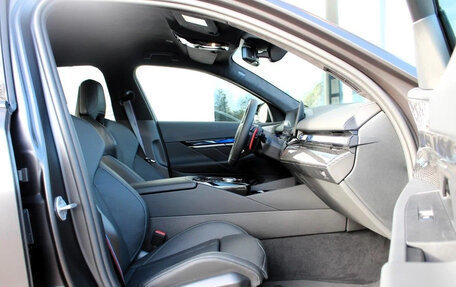 BMW M5, 2025 год, 18 890 000 рублей, 9 фотография