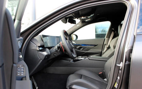 BMW M5, 2025 год, 18 890 000 рублей, 18 фотография