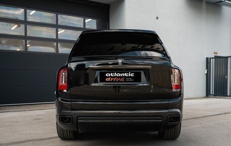 Rolls-Royce Cullinan, 2023 год, 36 990 000 рублей, 5 фотография