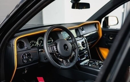 Rolls-Royce Cullinan, 2023 год, 36 990 000 рублей, 7 фотография