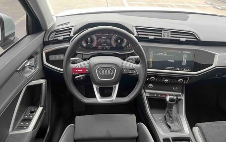 Audi Q3, 2023 год, 2 390 000 рублей, 11 фотография