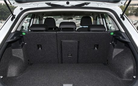 Volkswagen T-Roc I, 2023 год, 2 290 000 рублей, 24 фотография