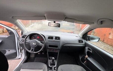 Volkswagen Polo VI (EU Market), 2013 год, 930 000 рублей, 10 фотография