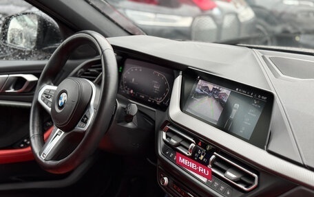 BMW 1 серия, 2022 год, 2 640 000 рублей, 19 фотография