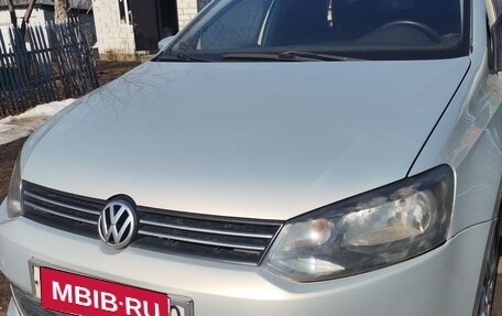 Volkswagen Polo VI (EU Market), 2011 год, 650 000 рублей, 1 фотография