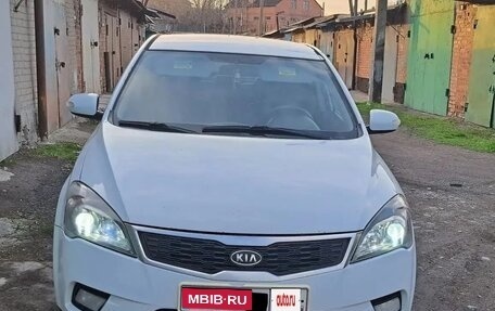 KIA cee'd I рестайлинг, 2011 год, 600 000 рублей, 1 фотография