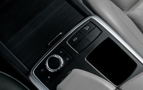 Mercedes-Benz M-Класс, 2012 год, 2 599 000 рублей, 17 фотография