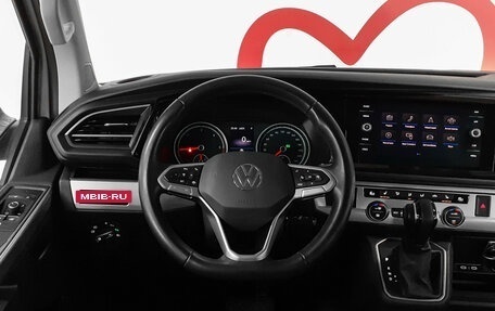 Volkswagen Multivan T6 рестайлинг, 2022 год, 9 400 000 рублей, 12 фотография